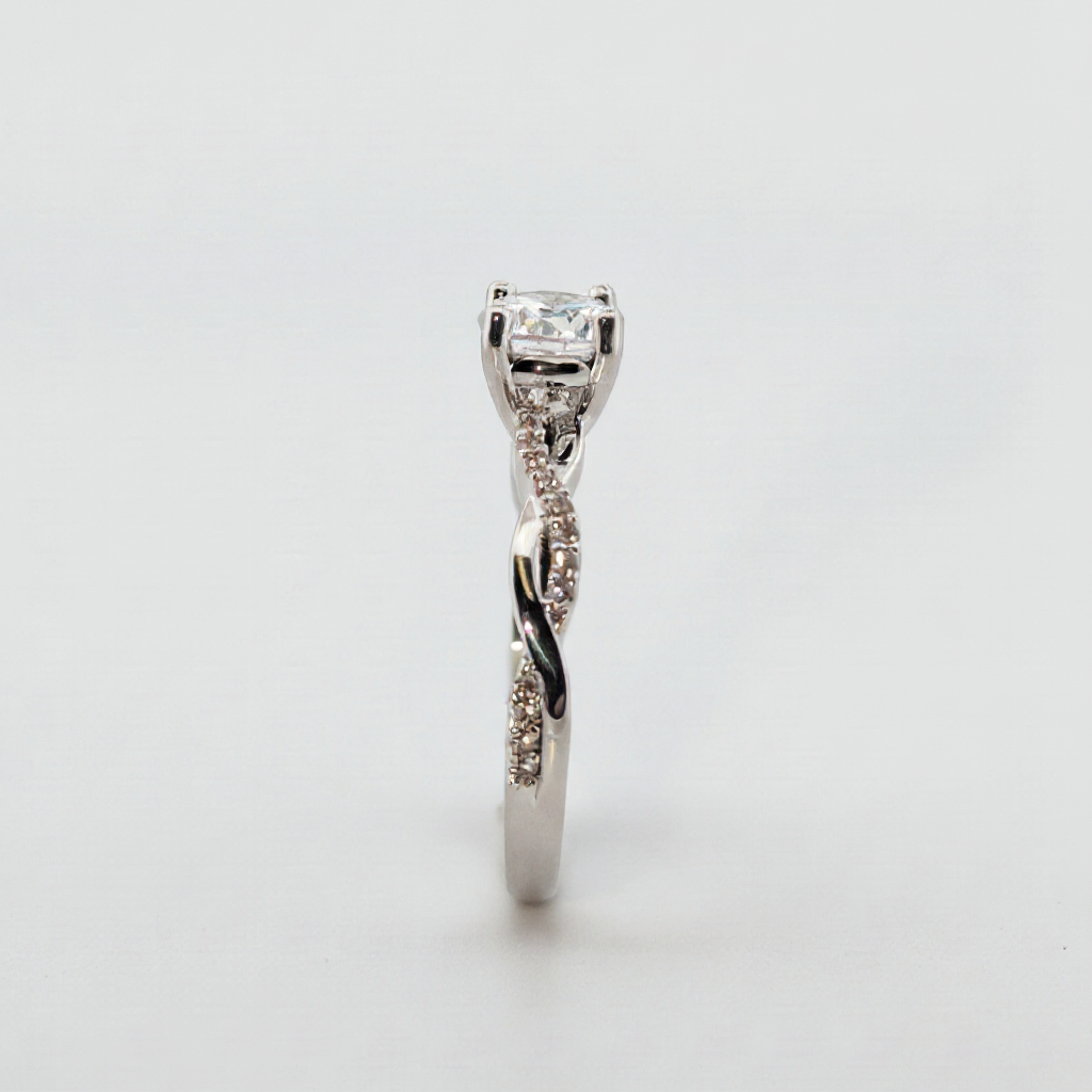 Round Cut Solitaire with Twisted Pavé Diamond Engagement Ring